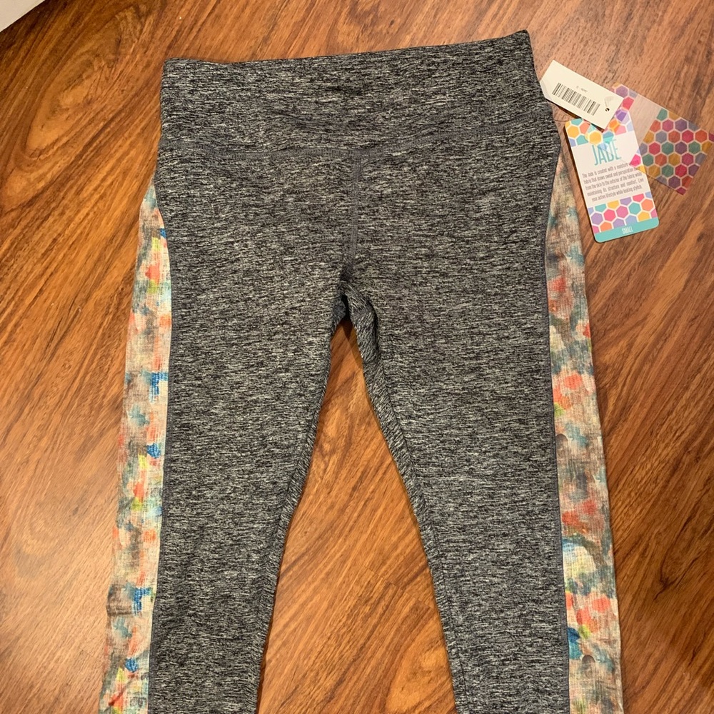 LulaRoe Jade size small workout leggings brand new with tags